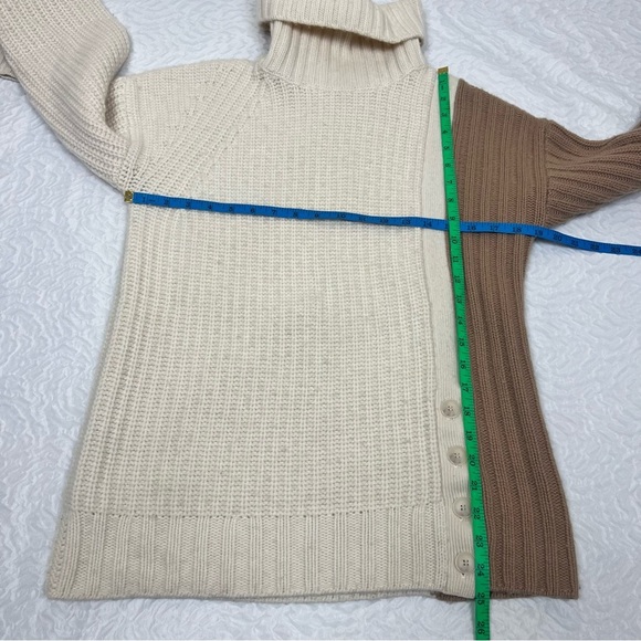 NAADAM Rib Knit Wool-Cashmere-Blend Color
Block Buttoned Turtleneck L - Picture 8 of 8